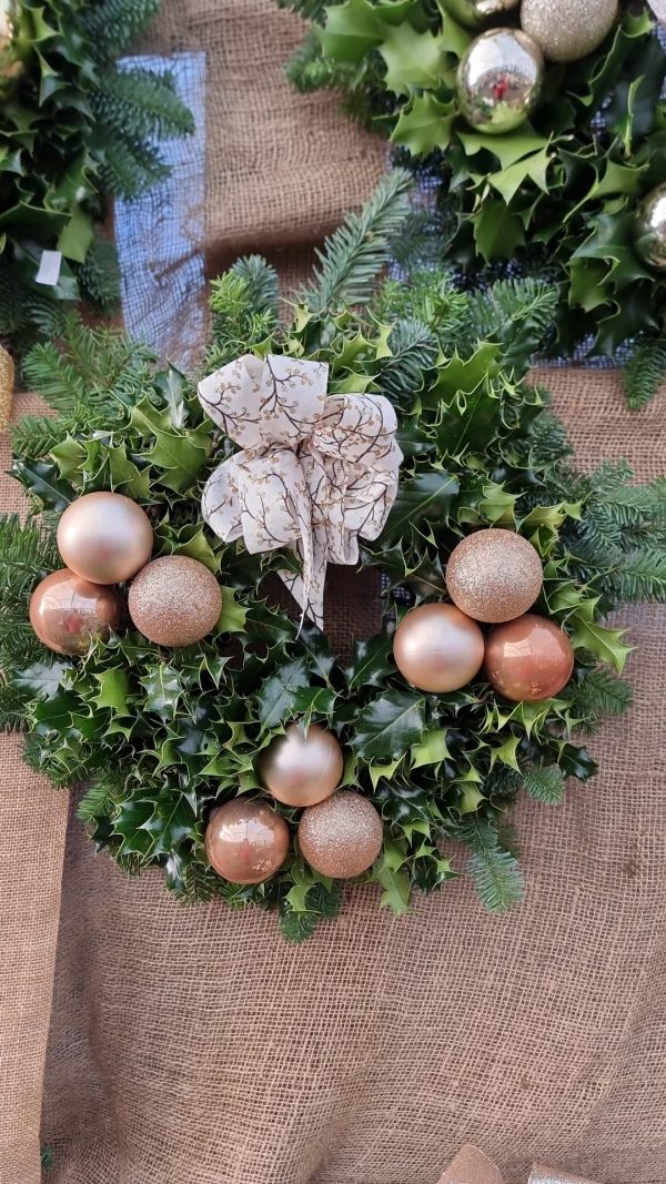 10 Inch – Bronze Bauble Door Wreath