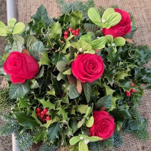 8 Inch Dome - Special Red Rose & Mistletoe